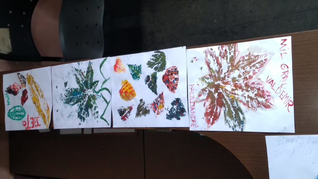 Pinturas em tela com folhas de árvores frutíferas – Convívio e Socialização